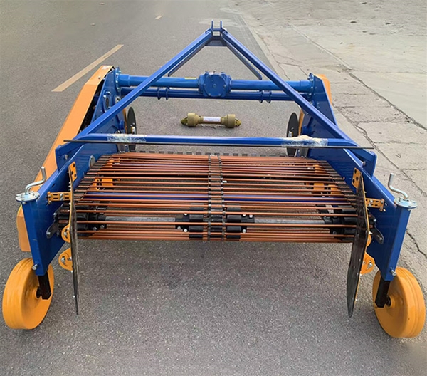 4UD-160馬鈴薯收獲機